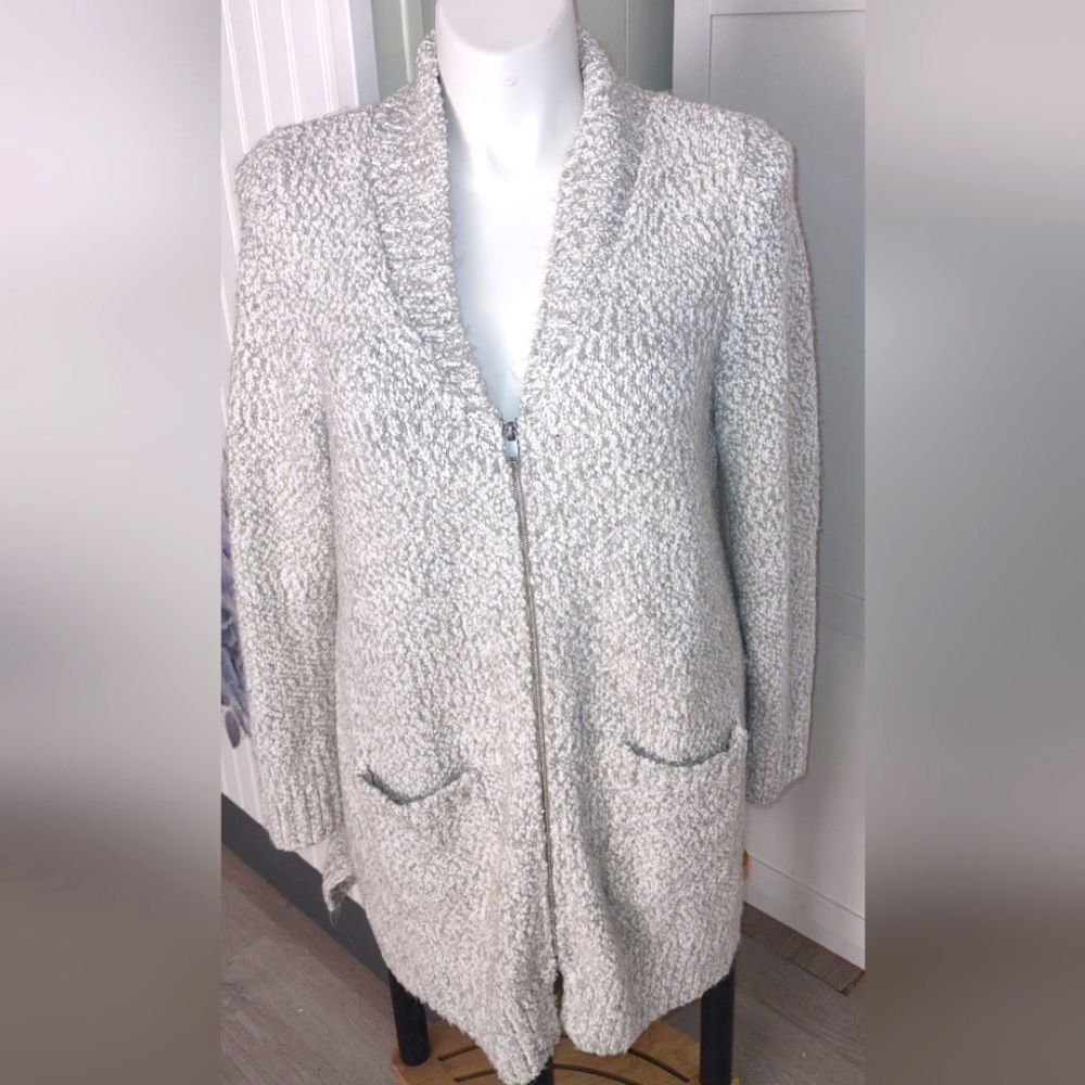 Soft Surroundings Womens Very Cozy Cardigan Light Gray Zip Sz L Slight Oversize